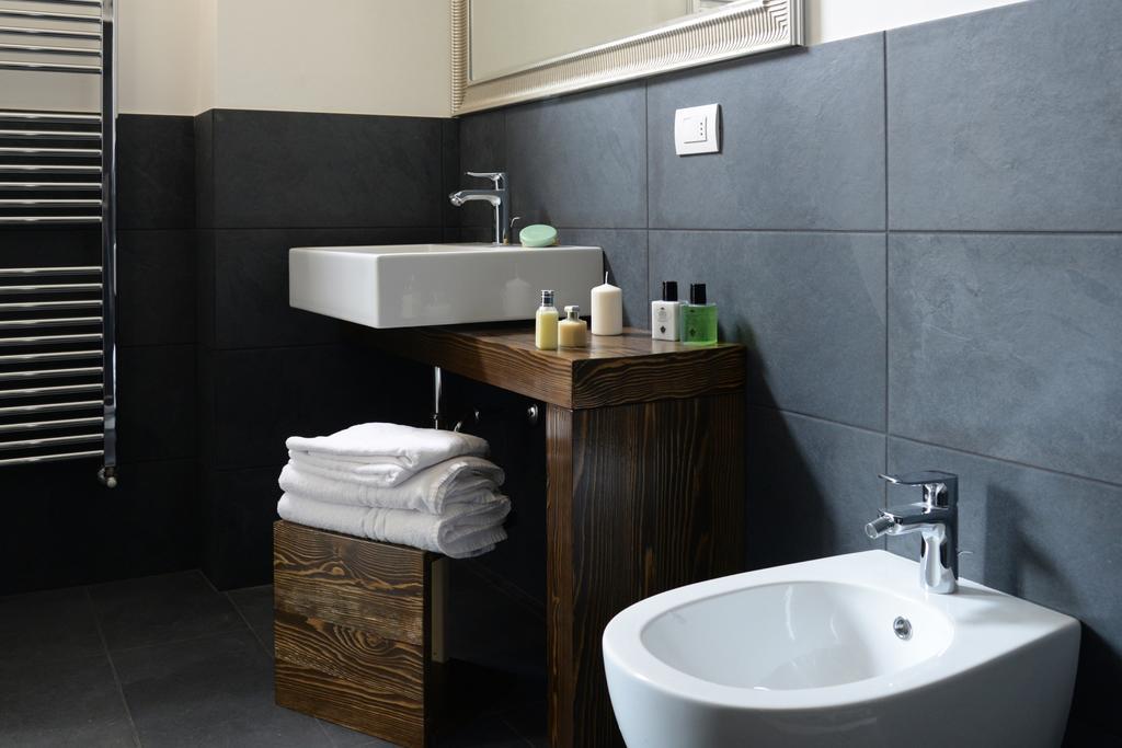Art Design Appartamento Con Terrazzo By Logicasa Lake Como Cameră foto