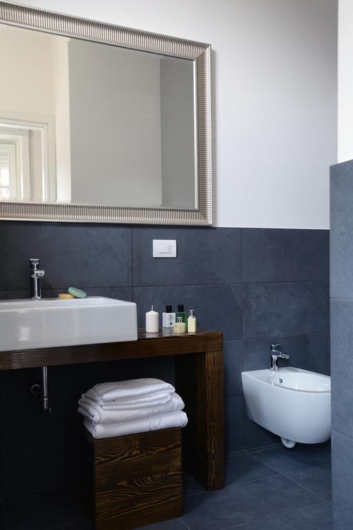 Art Design Appartamento Con Terrazzo By Logicasa Lake Como Cameră foto